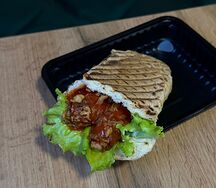 С двумя Охотничьими