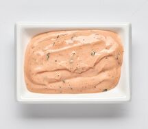 Соус розовый с чесноком и зеленью