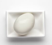 Яйцо отварное