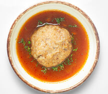 Тефтели с красным соусом