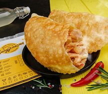 Чебурек с курицей по-азиатски