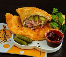 Чебурек по-венгерски