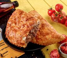 Чебурек с мраморной говядиной