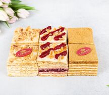 Наполеон, Малиновый, Медовый набор мини-тортов