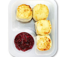 Сырники творожные с малиновым вареньем