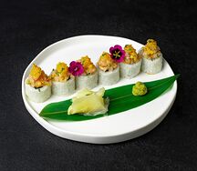 Ролл с тартаром из аргентинской розовой креветки