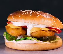 Чикен бургер M