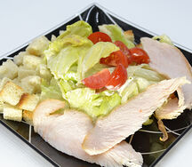 Салат Цезарь с лососем