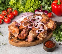 Шашлык из свиной шеи в лаваше