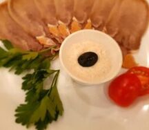 Язык телячий с хреном