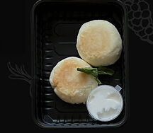 Сырники ванильные с кокосом и сметаной