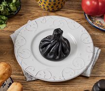 Хинкали с креветками и кальмарами том ям варёные 