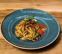 Удон в соусе Черный перец с говядиной