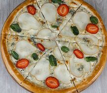 Пицца с грушей и дорблю