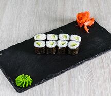 Мини ролл с авокадо