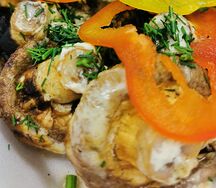 Грибы на мангале под соусом