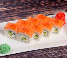 Ролл Филадельфия с икрой