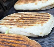 Люля-кебаб куриный в лепешке