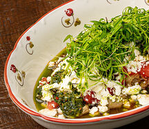 Печеный баклажан с чеченской брынзой и томатами