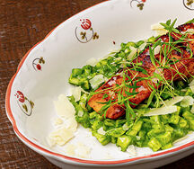 Стейк из лосося на огне 