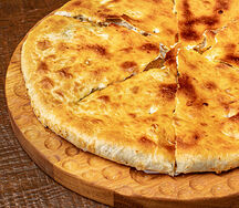 Осетинский пирог с говядиной и печеным перцем