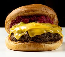 Бургер с котлетой из говядины  