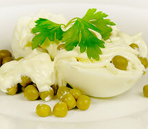 Яйцо с гарниром