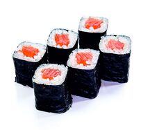 Ролл с лососем