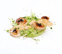 Морской гребешок с пюре из брокколи