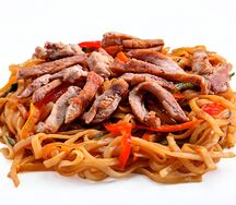 Удон со свининой