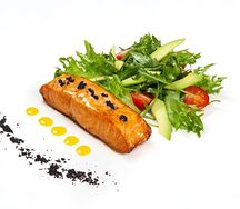 Филе лосося в медово-горчичном соусе