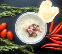 Сливочный крем-суп с шампиньонами