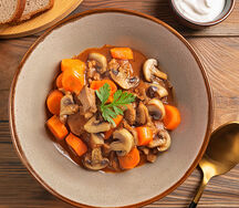 Гуляш из свинины с грибами