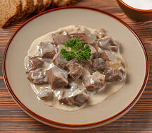 Говядина в сметанном соусе