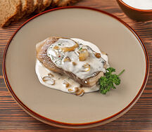 Минтай с луком