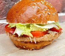 Чикенбургер и фри