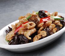 Жареная свинина с грибами