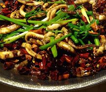 Кальмар, прянный на чугуне