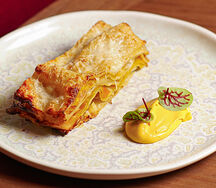 Лазанья с курицей и тыквенным кремом