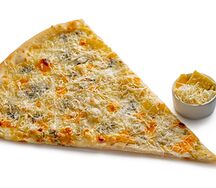 Кусок-гигант Четыре сыра