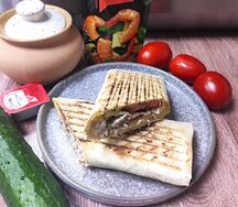 Шаурма с курицей в лаваше