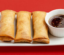 Жареные спринг-роллы с курицей и креветками