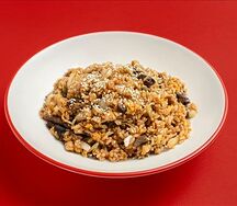 Жареный рис с говядиной