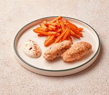 Кебаб креветка-курица с бататом фри и чесночным мацони