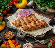 Люля-кебаб с курицей в лаваше