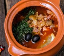 Солянка со шкварками