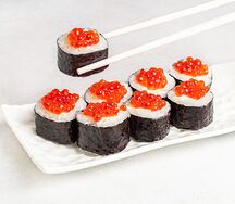 Икура Маки