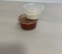 Соус красный и белый чесночный