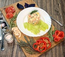 Столичный с запеченной курицей