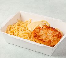 Котлета куриная с сыром и спагетти